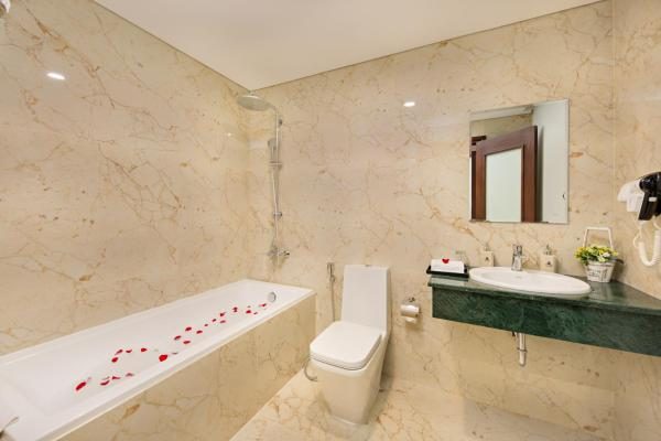 Phòng Deluxe 2 Giường Đơn Nhìn ra Một góc Biển