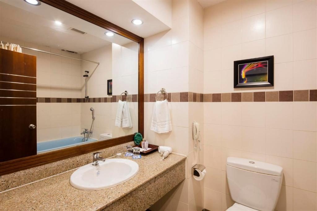Phòng Deluxe 2 Giường Đơn Nhìn Ra Thành Phố