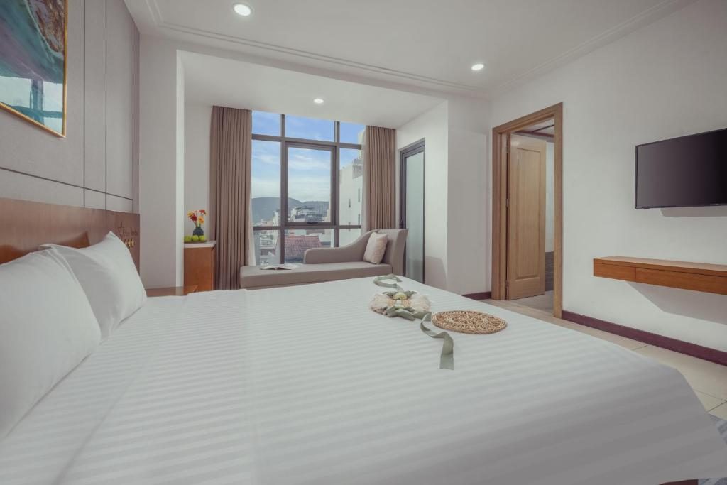 Suite Junior Nhìn Ra Cảnh Núi Non