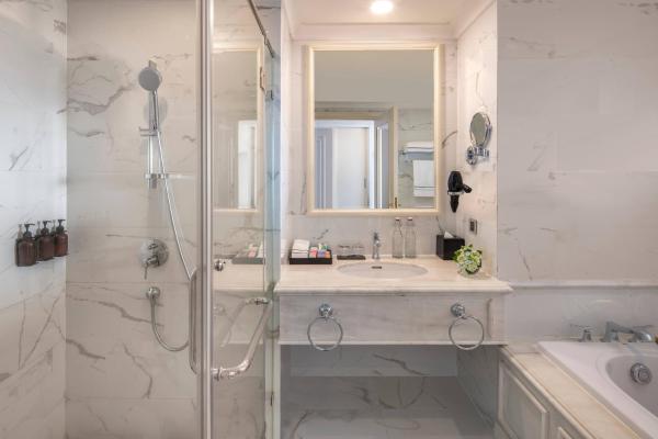 Phòng Deluxe 2 Phòng Ngủ Nhìn Ra Thành Phố