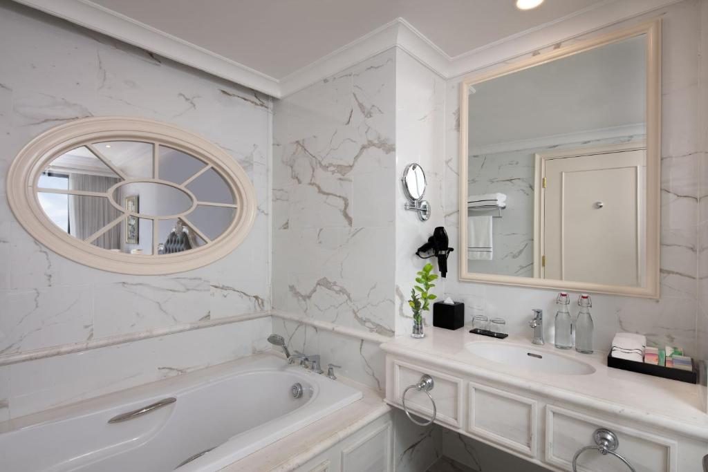 Phòng Deluxe 2 Phòng Ngủ Nhìn Ra Thành Phố