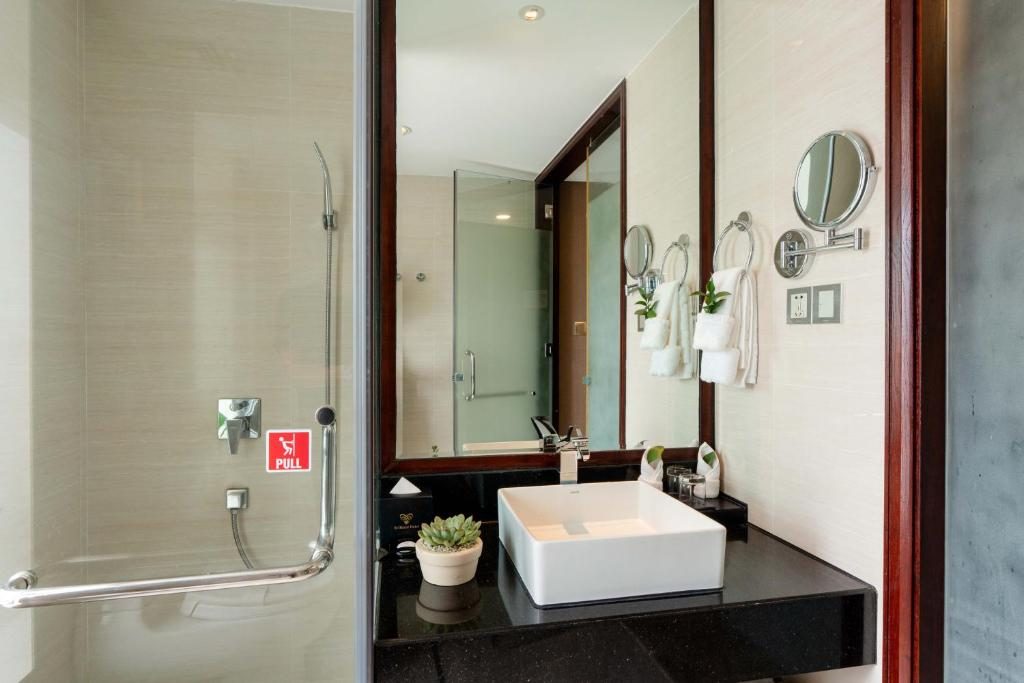 Standard Double Room – No View – Free Afternoon Tea Once Per Stay