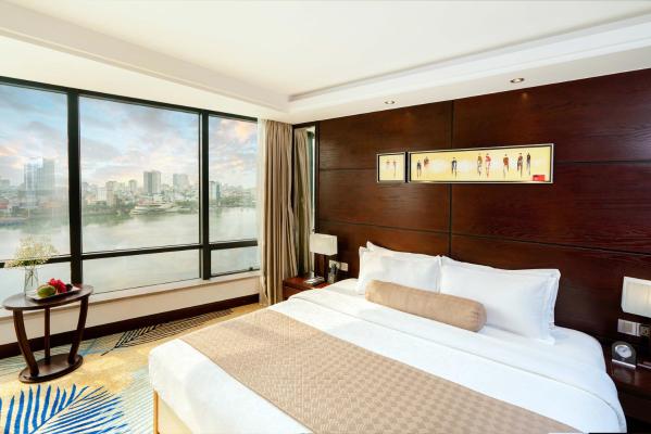 Grand Suite River View Double Room – One-way airport transfer & Afternoon Tea Included Once Per Stay