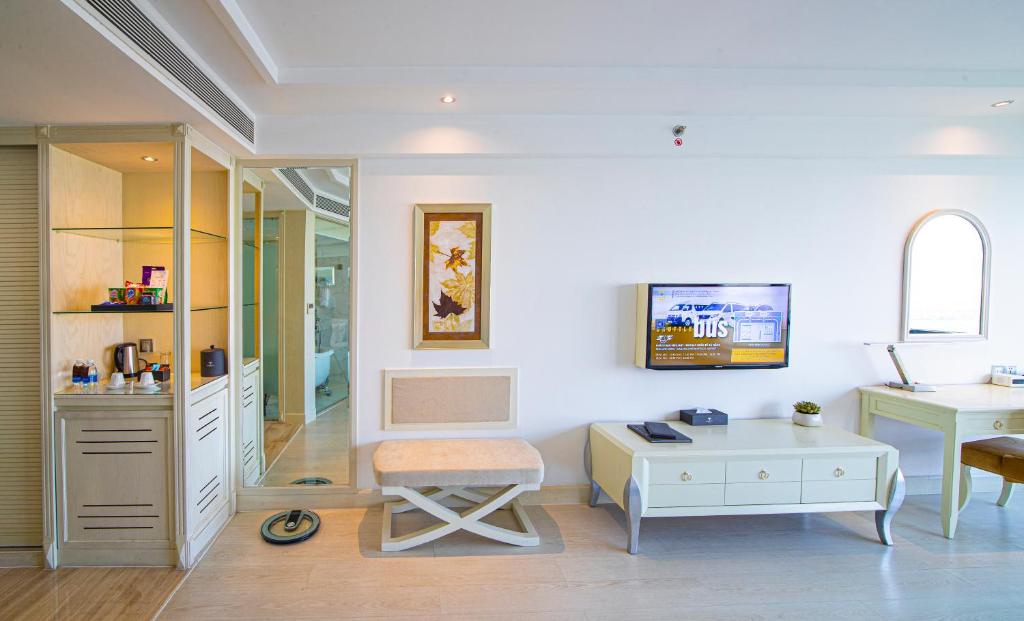 Junior Suite River Front Twin Room – Afternoon Tea Included Once Per Stay