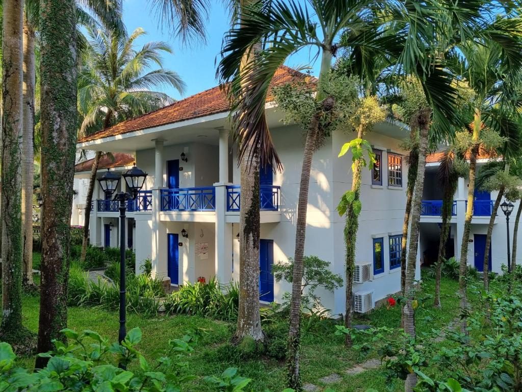 Phòng Deluxe Nhìn Ra Vườn Có Giường Cỡ King