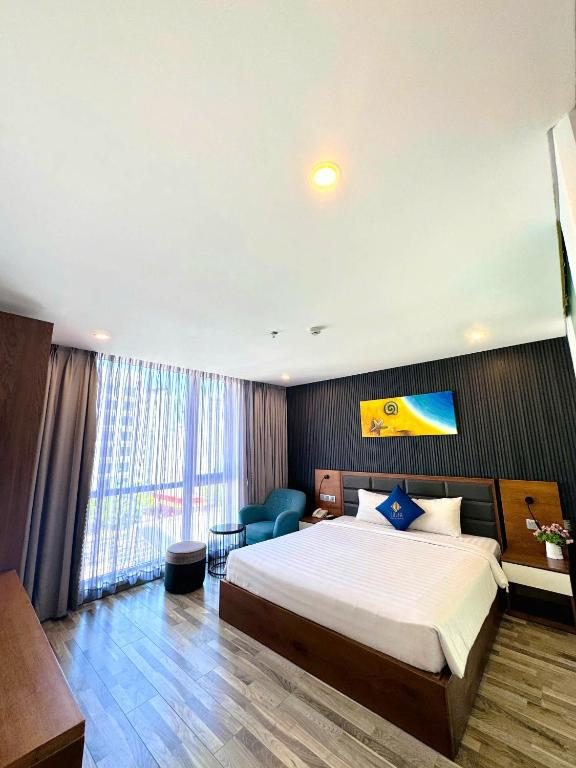 Phòng Deluxe Có Giường Cỡ King Nhìn Ra Thành Phố