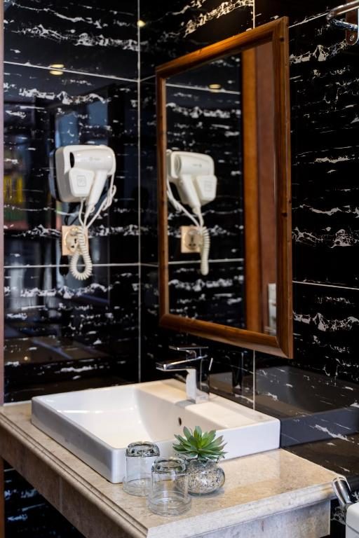 Suite Gia Đình