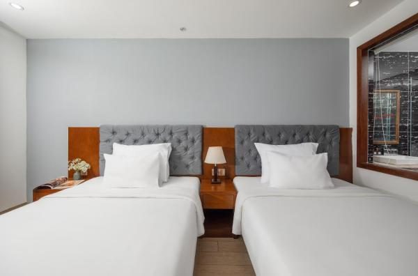 Suite Gia Đình
