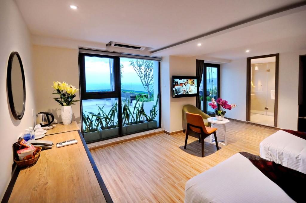 Phòng Có Giường Cỡ King Với Ban Công
