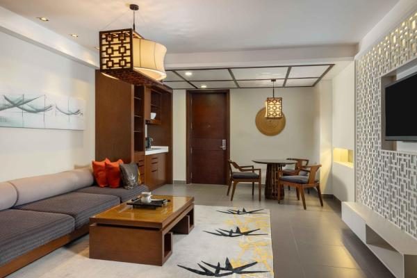 Suite Junior có Giường cỡ King Nhìn ra Biển và Hồ bơi riêng