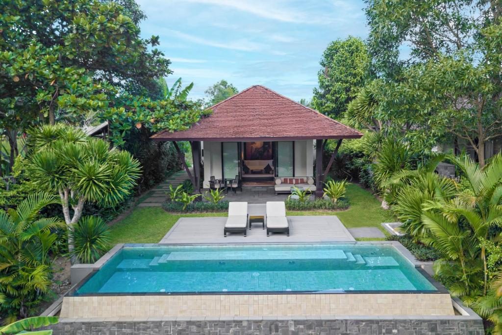 One-Bedroom Lagoon Pool Villa – King