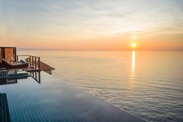 Biệt Thự 1 Phòng Ngủ Có Hồ Bơi Bên Sườn Đồi Nhìn Ra Biển