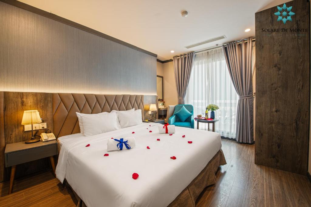 Honeymoon Suite – Balcony