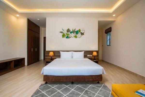 Suite Nhìn Ra Hồ