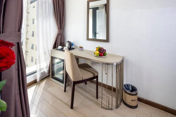 Deluxe Triple City View with Balcony