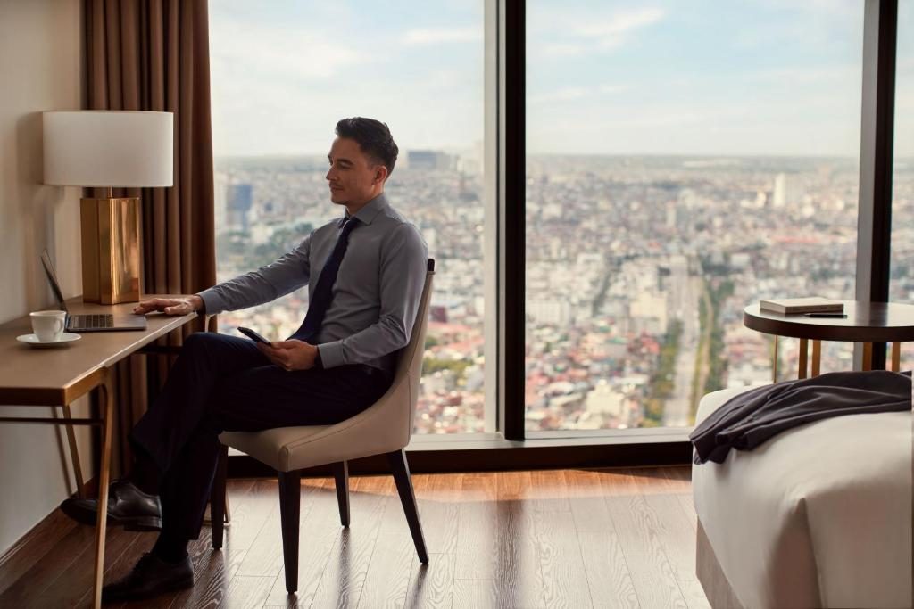 Phòng Sheraton Club Có Giường Cỡ King Nhìn Ra Đường Chân Trời