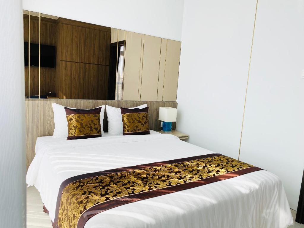 Suite có giường cỡ King với ban công