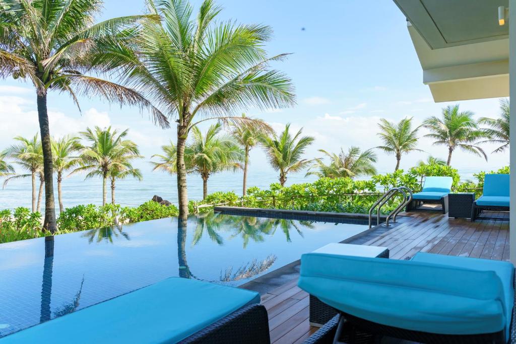 Five-Bedroom Beach Front Villa with private pool