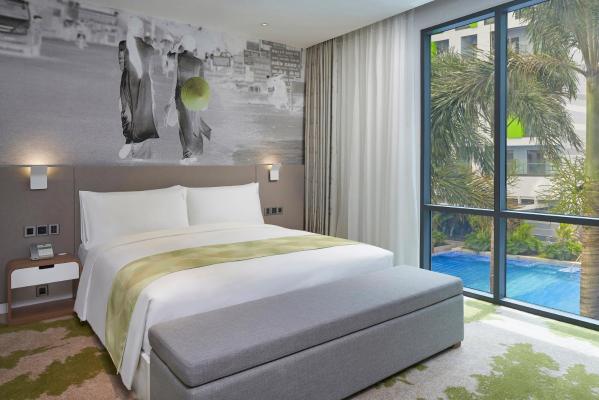 One-Bedroom Suite Pool View