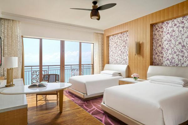 Phòng Cổ Điển Grand 2 Giường Đơn Nhìn Ra Biển – Hút Thuốc