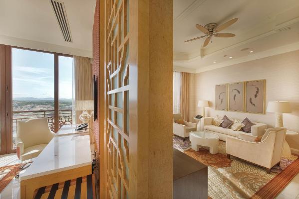 Suite 1 Phòng Ngủ Có Giường Cỡ King Nhìn Ra Sân Golf – Hút Thuốc