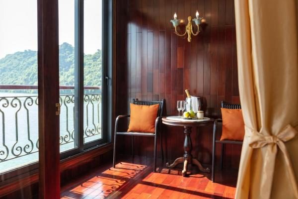 Suite Double or Twin Room With Sea View – 2 Days 1 Night