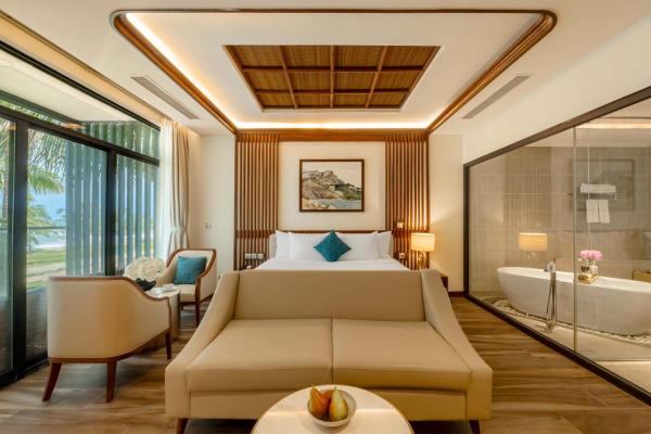 Biệt Thự Hạng Tổng Thống Có 5 Phòng Ngủ, 3 Giường Cỡ King Và 4 Giường Đơn – Hồ Bơi Riêng/Nhìn Ra Biển