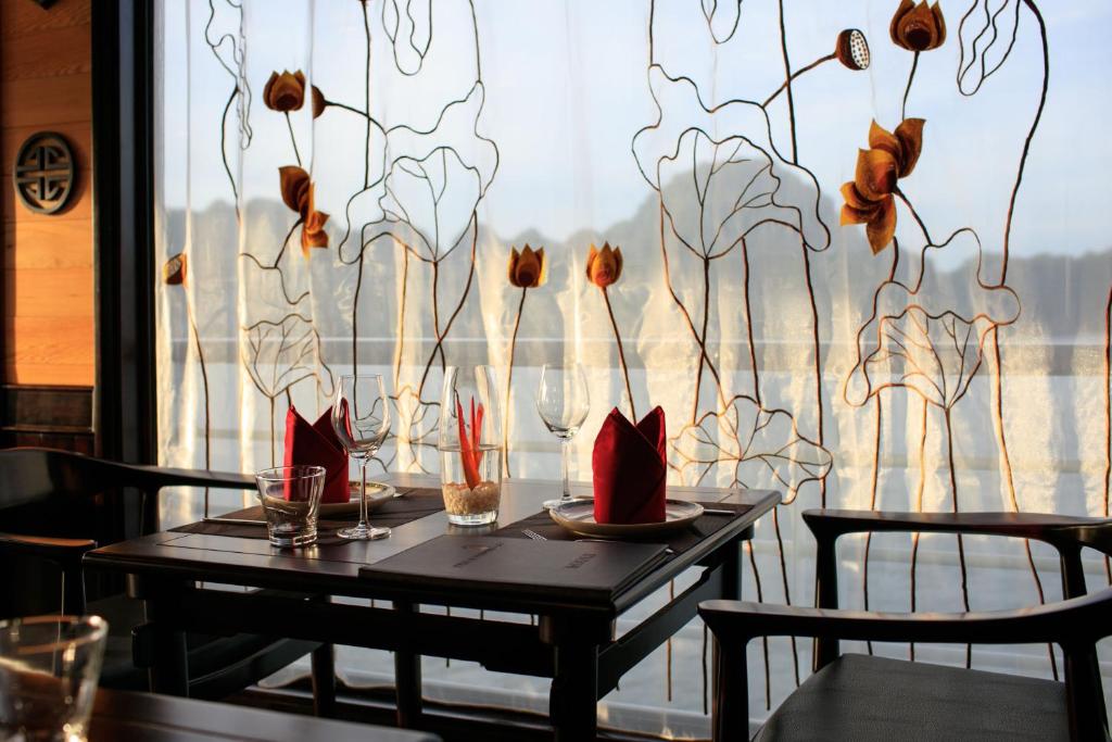 1st Deck – Junior Suite Connecting (2 Triple) with private balcony 2 days 1 night