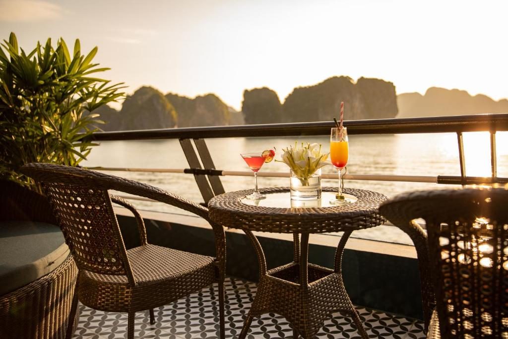 Honeymoon Suite Ocean View With Private Terrace