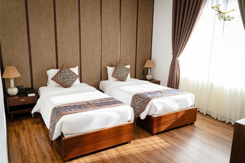 Phòng Deluxe 2 Giường Đơn Nhìn Ra Thành Phố