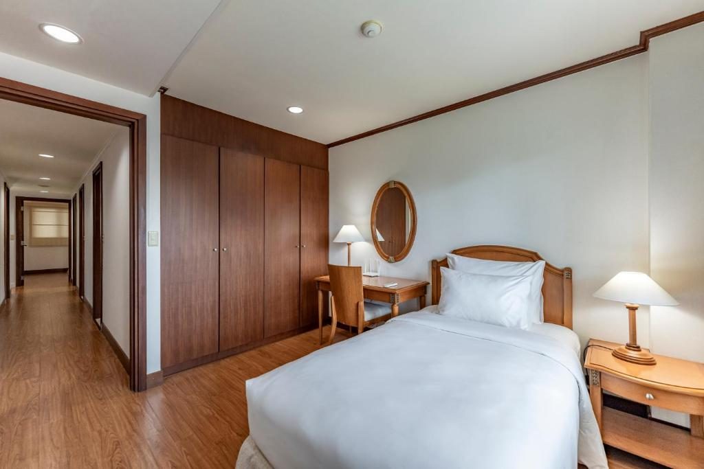 Suite Deluxe 4 Phòng Ngủ