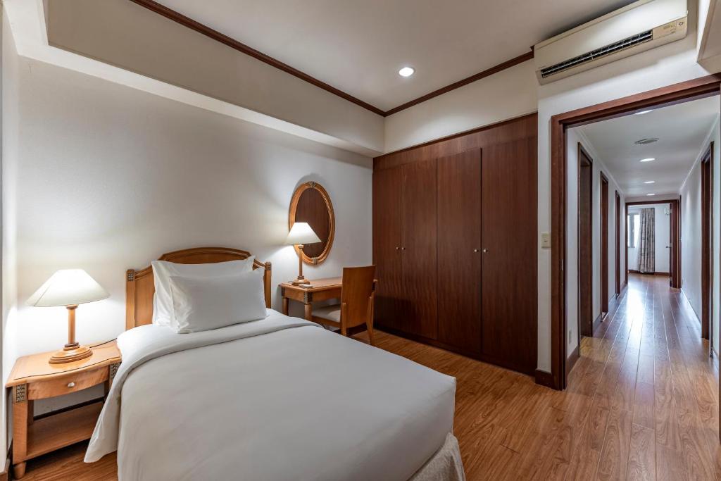 Suite Deluxe 4 Phòng Ngủ