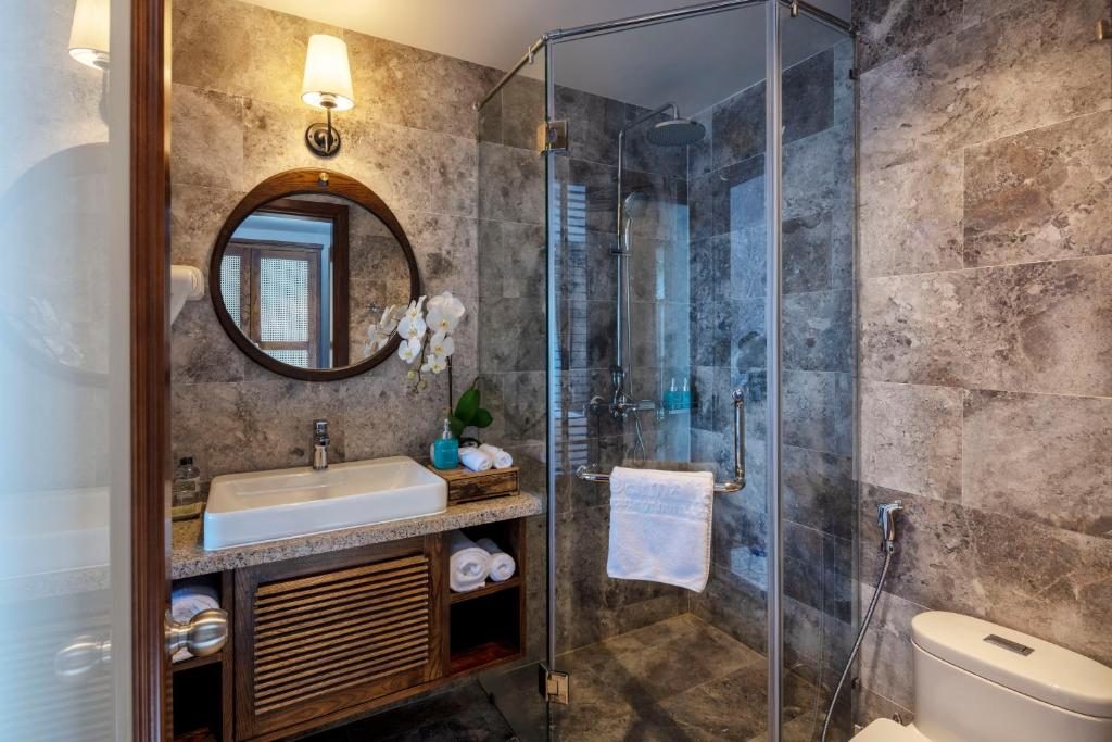 Phòng Deluxe 2 giường đơn với ban công