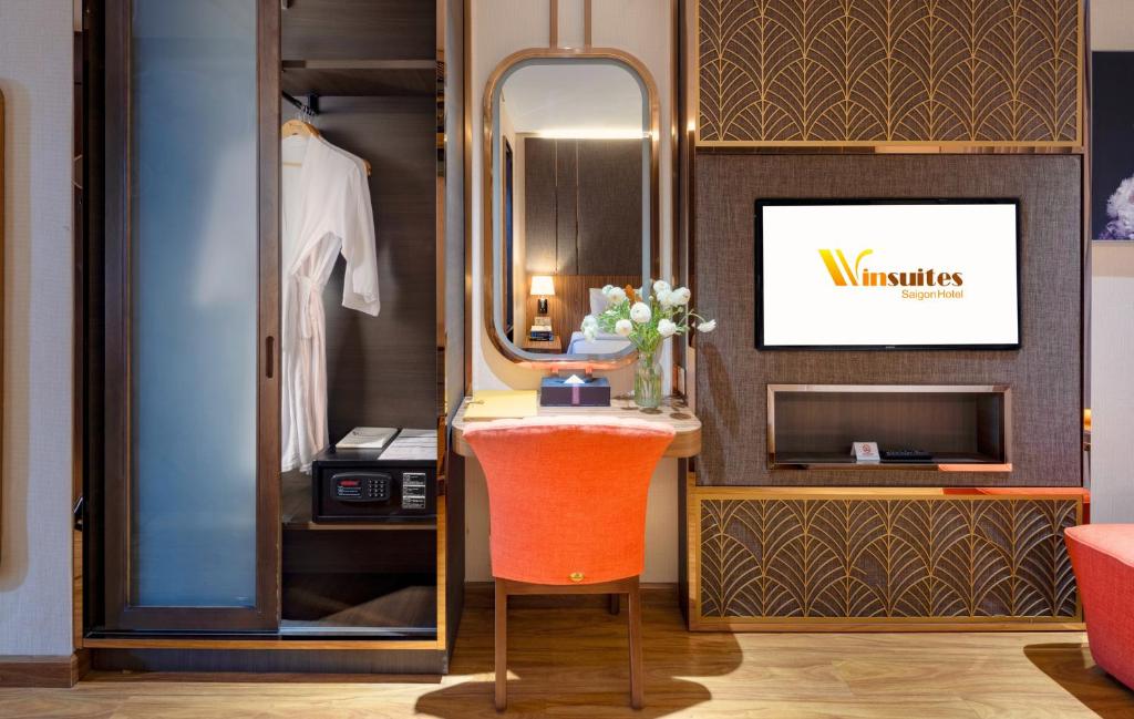 Premier with Window – Free Mini Bar and Afternoon Tea