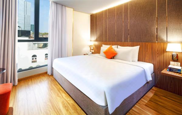 Premier with Window – Free Mini Bar and Afternoon Tea