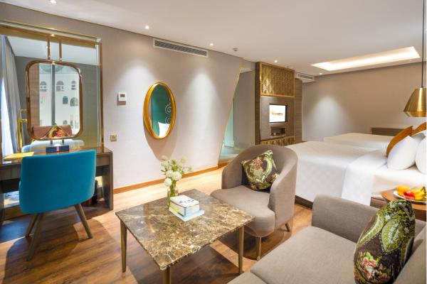 Noble Suite City View – Free Minibar & Afternoon Tea