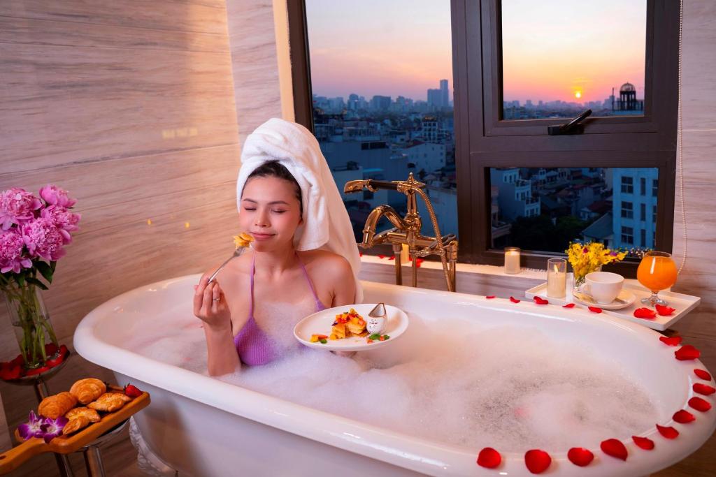 Oriental Jade Có Sân Hiên Nhìn Ra Thành Phố