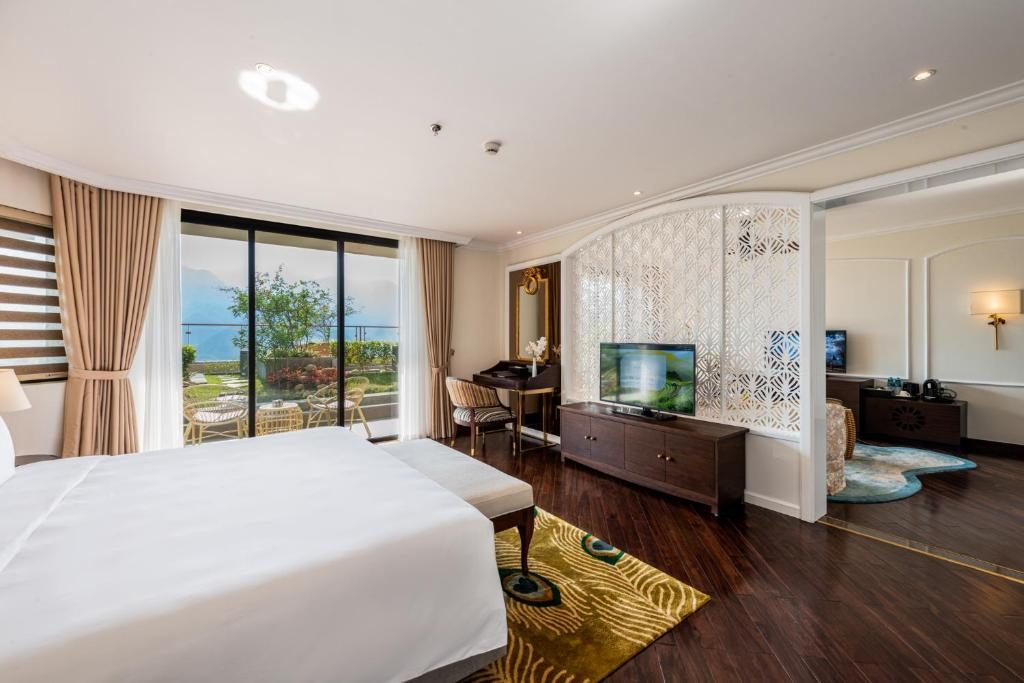 Suite Giường Đôi Có Ban Công Và Tầm Nhìn Ra Núi