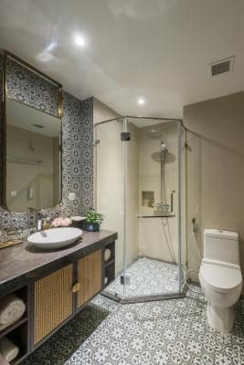Deluxe Twin Mountain View with Hollywood Beds