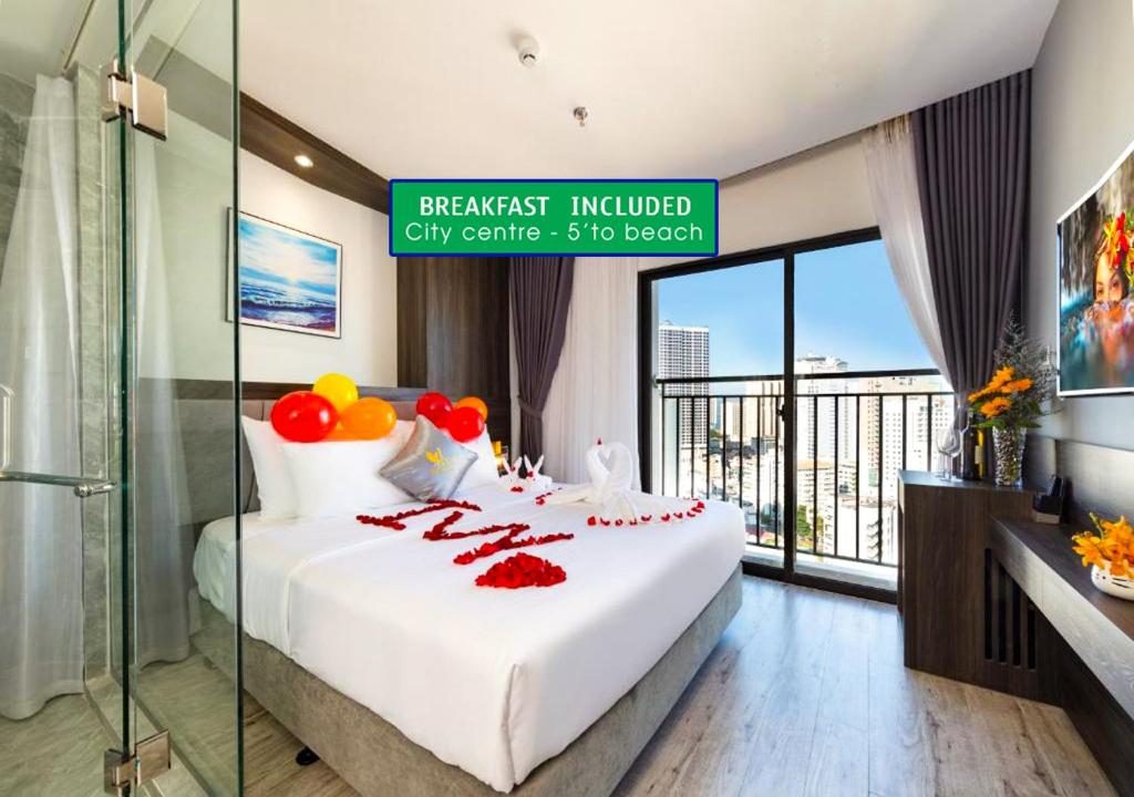 Phòng Deluxe Giường Đôi Với Ban Công và Tầm Nhìn Ra Biển
