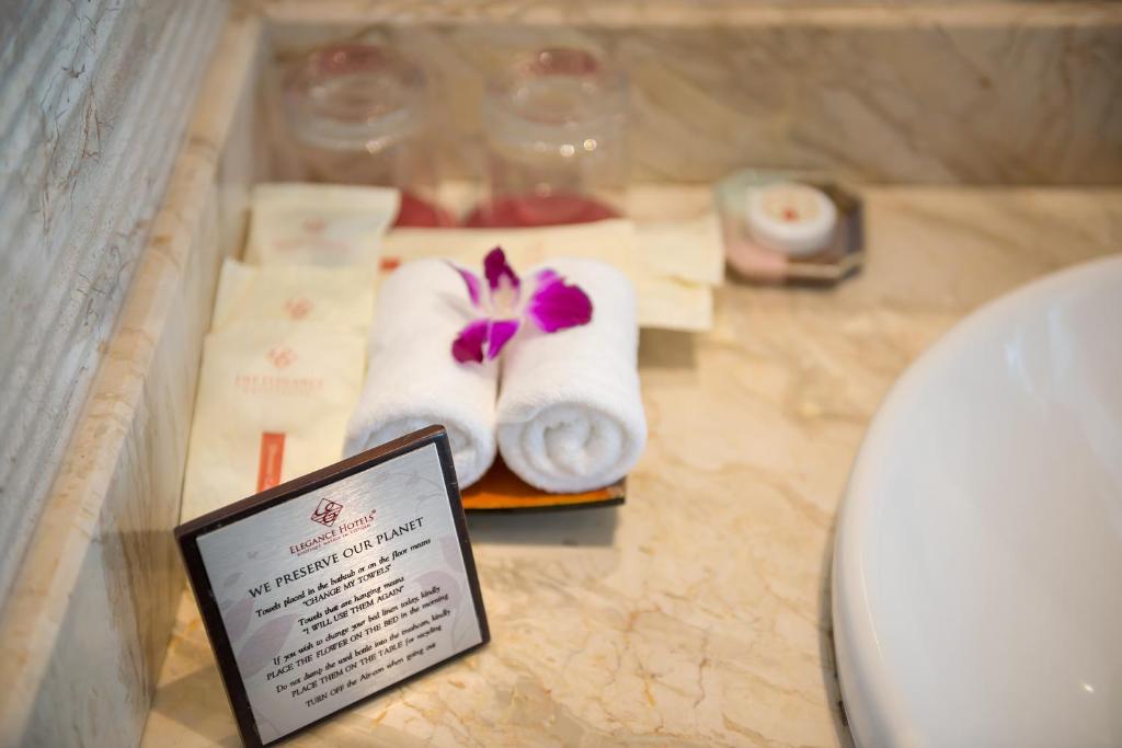 Phòng Premium Deluxe Giường Đôi/2 Giường Đơn Có Cửa sổ Và Tầm Nhìn Ra Thành Phố