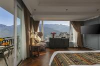 Horizon View Room with Balcony (Corner room)