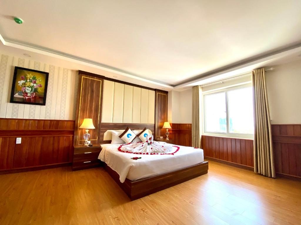 President Room with Seaview or Cityview
