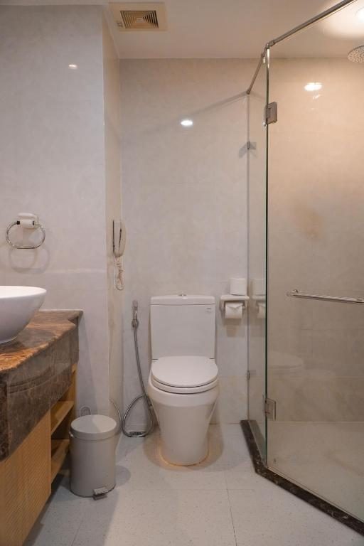 Phòng Deluxe Giường Đôi Có Ban Công