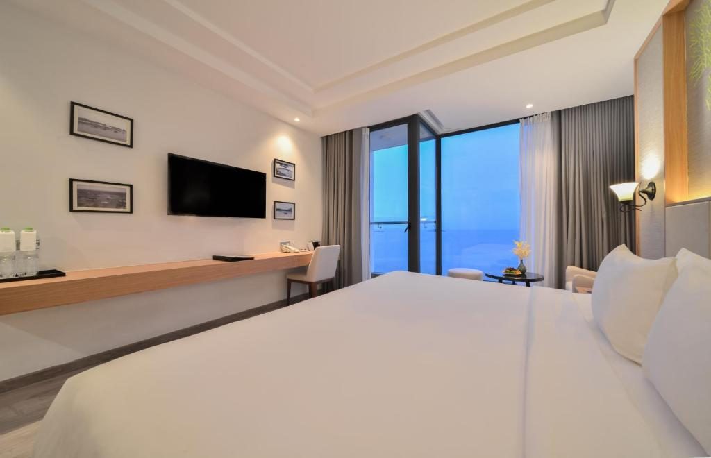 Phòng Deluxe Giường Đôi Với Ban Công và Tầm Nhìn Ra Biển