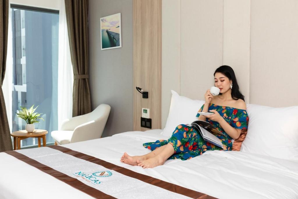 Nalicas Suite with Balcony & Partial Sea View