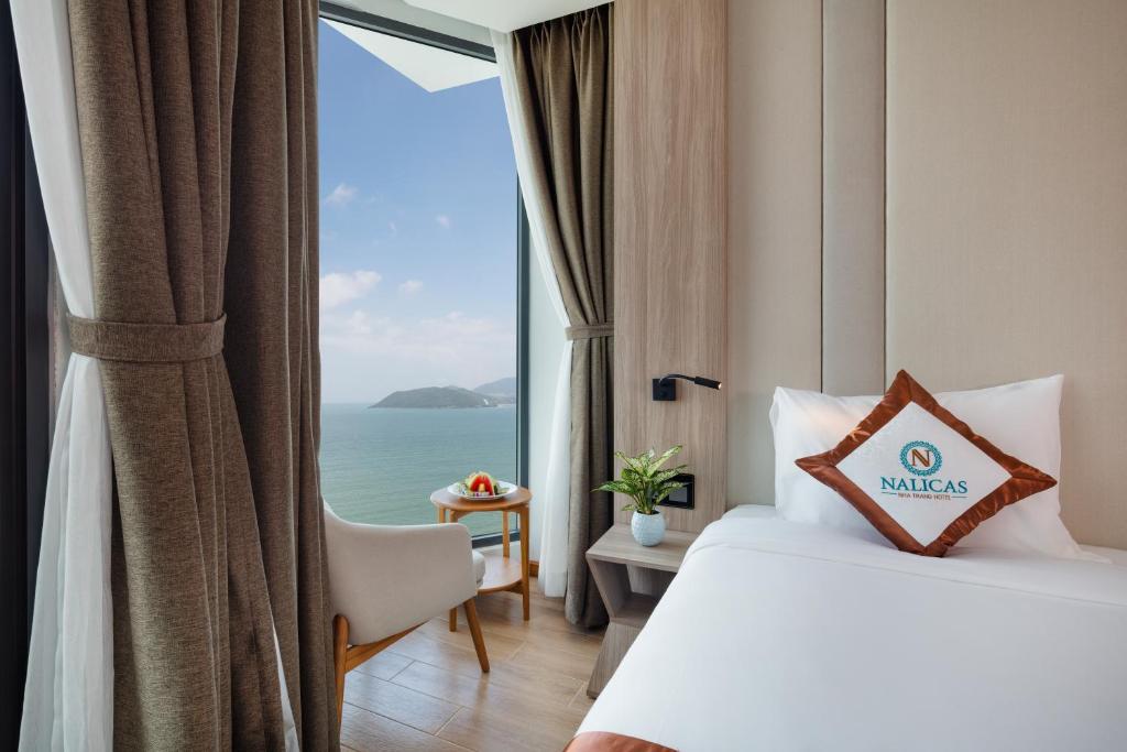 Senior Double or Twin Room with Balcony & Partial Sea View