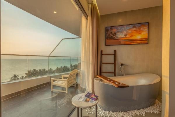 Phòng Sunset Premium Nhìn Ra Toàn Cảnh Biển