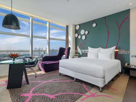 Phòng Executive có giường cỡ King với quyền lui tới Executive Lounge