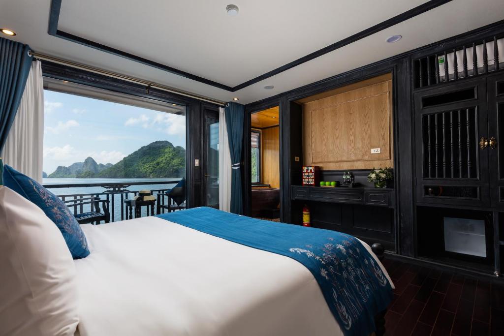 Suite Hạ Long Có Ban Công Riêng – 2 Ngày 1 Đêm